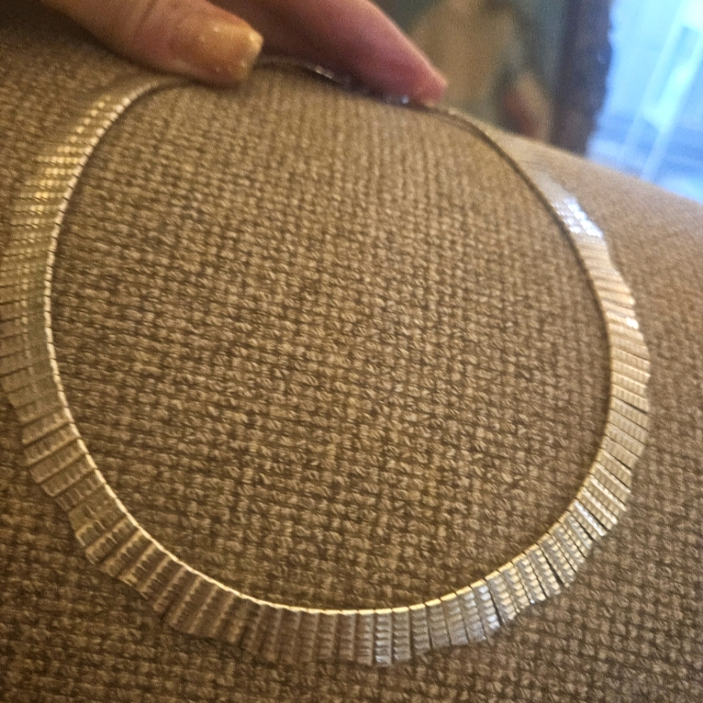 WONDERFUL MILOR ITALIAN MADE STERLING BIB NECKLACE. NICE WEIGHT